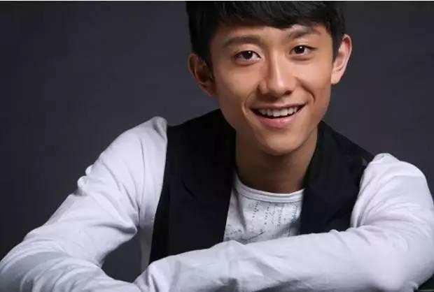 张一山娱乐圈吃瓜事件视频